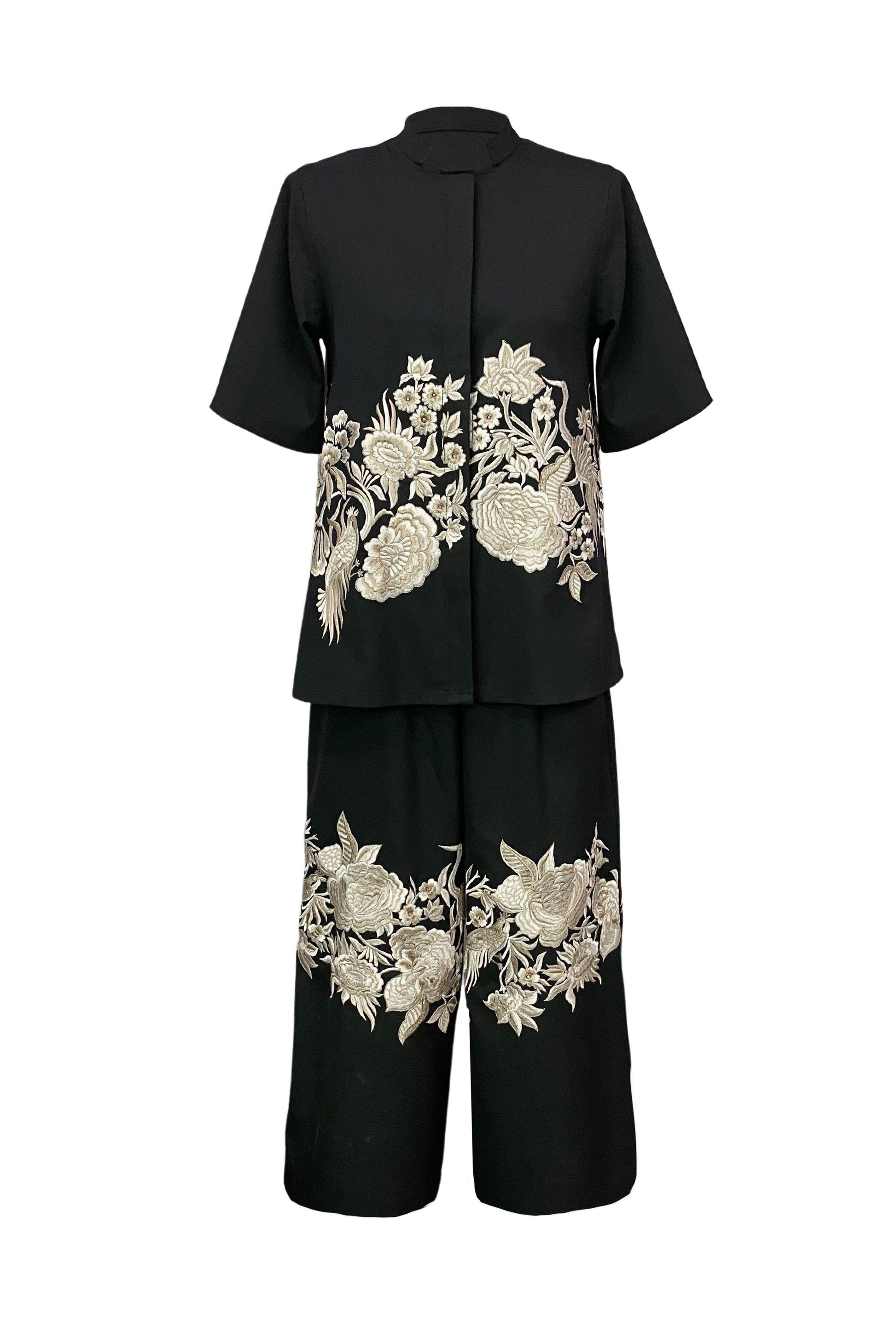 PLACEMENT EMBROIDERED SET - dash and dot