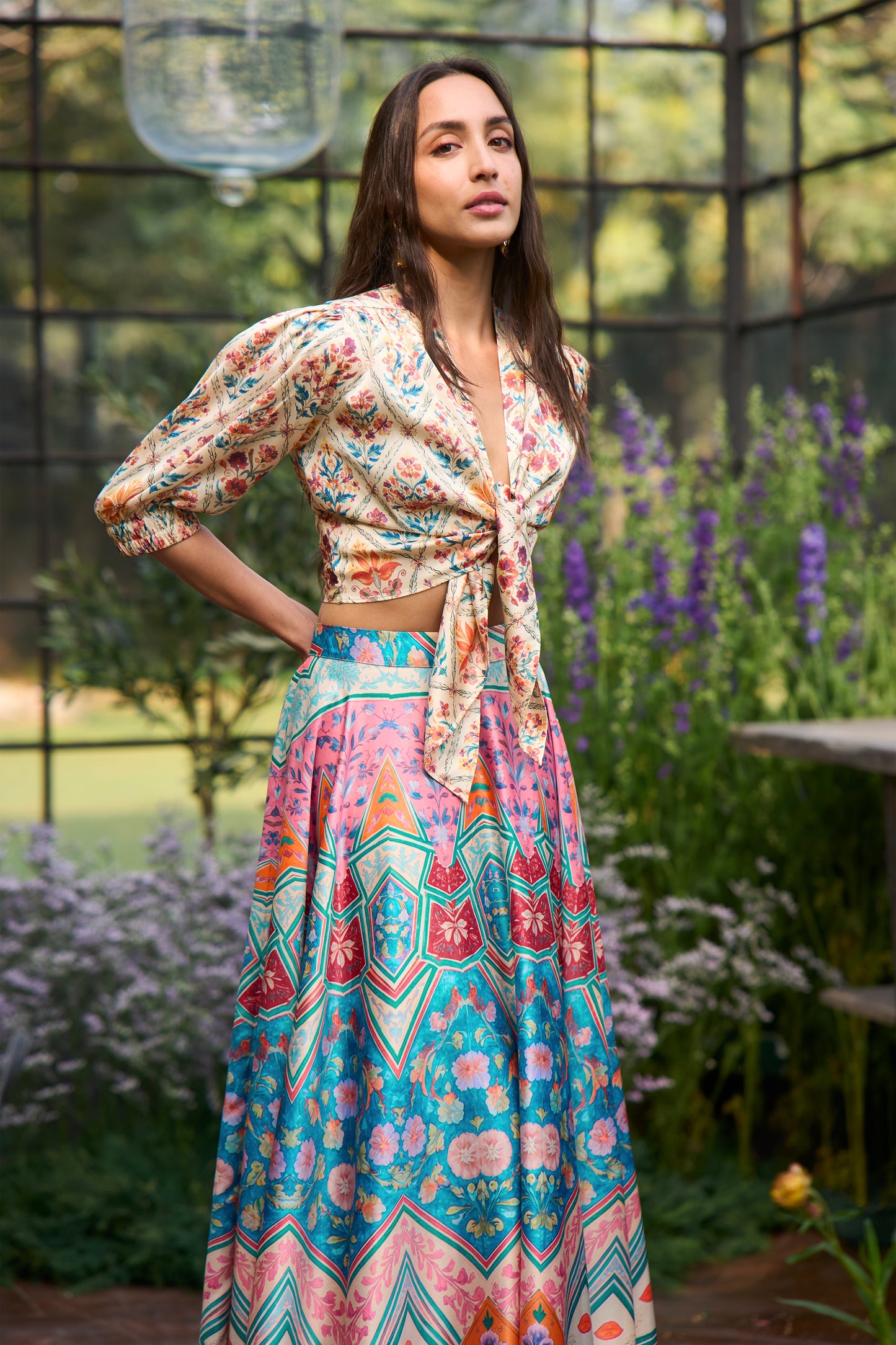 FLORAL PRINT FRONT-TIE TOP