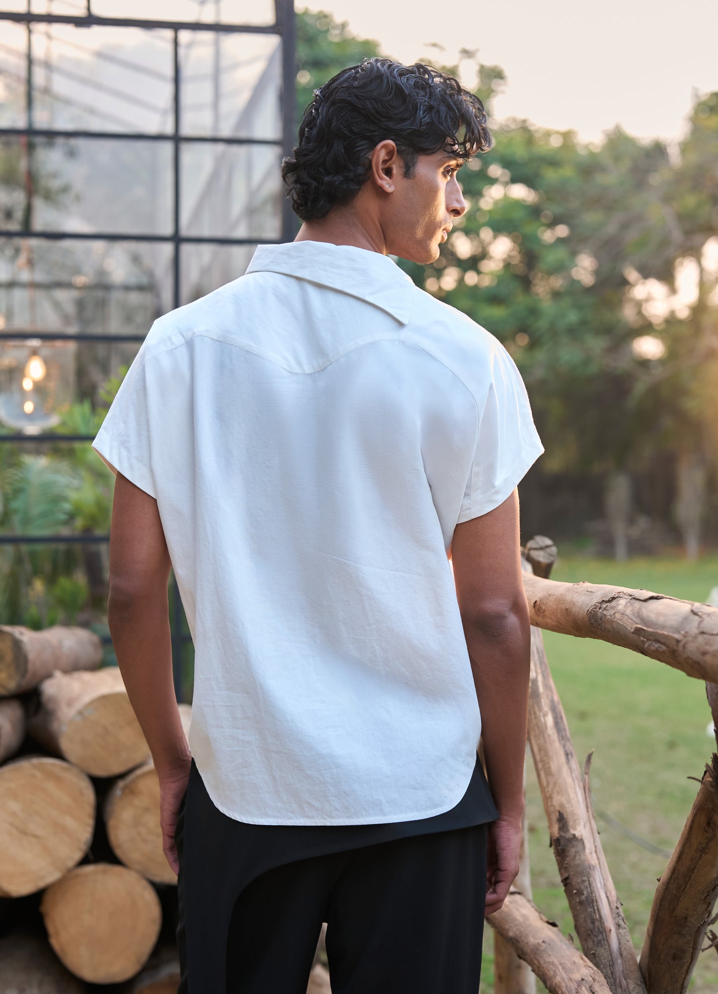 WIDE-LEGGED DRAPE PANT