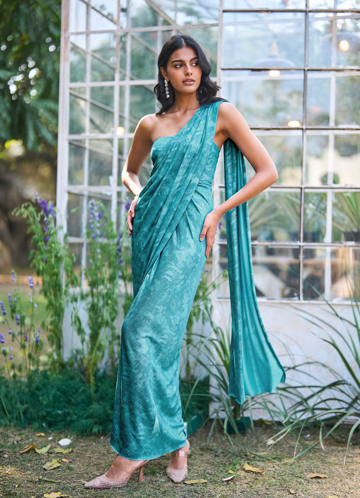 SARI DRAPE GOWN dash and dot