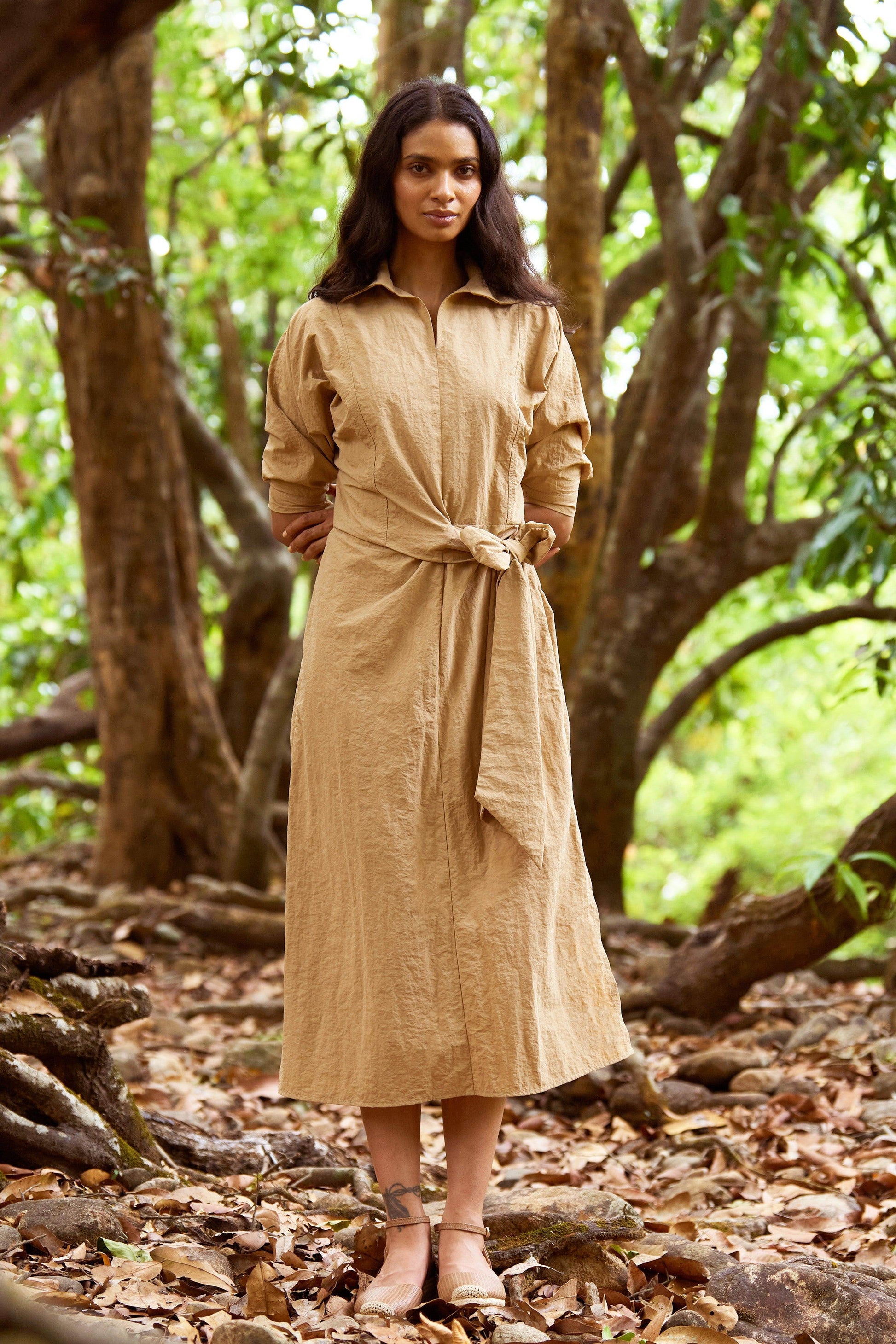 SIDE TIE MIDI - dash and dot