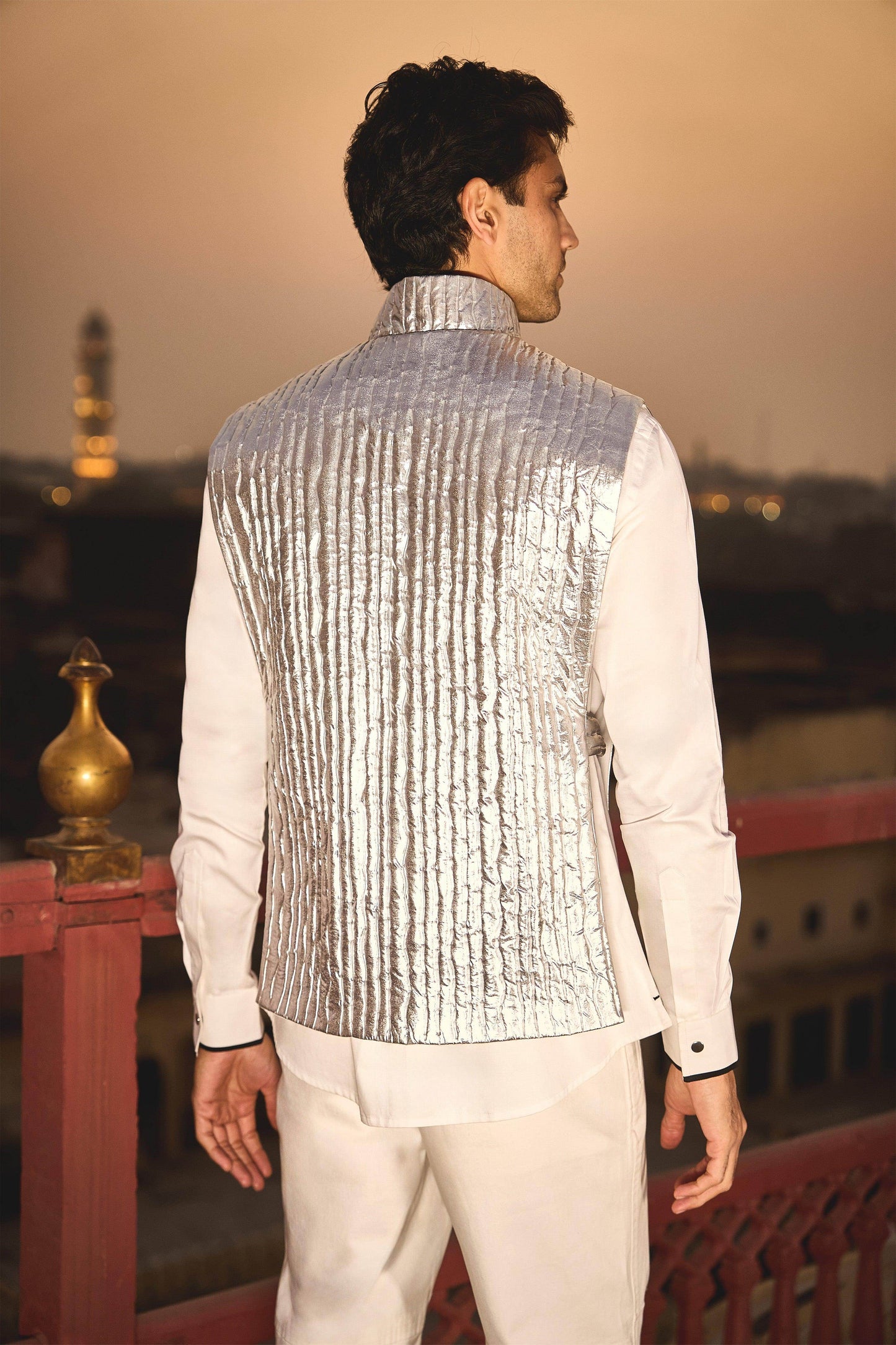 FOIL QUILTED GILET - dash and dot