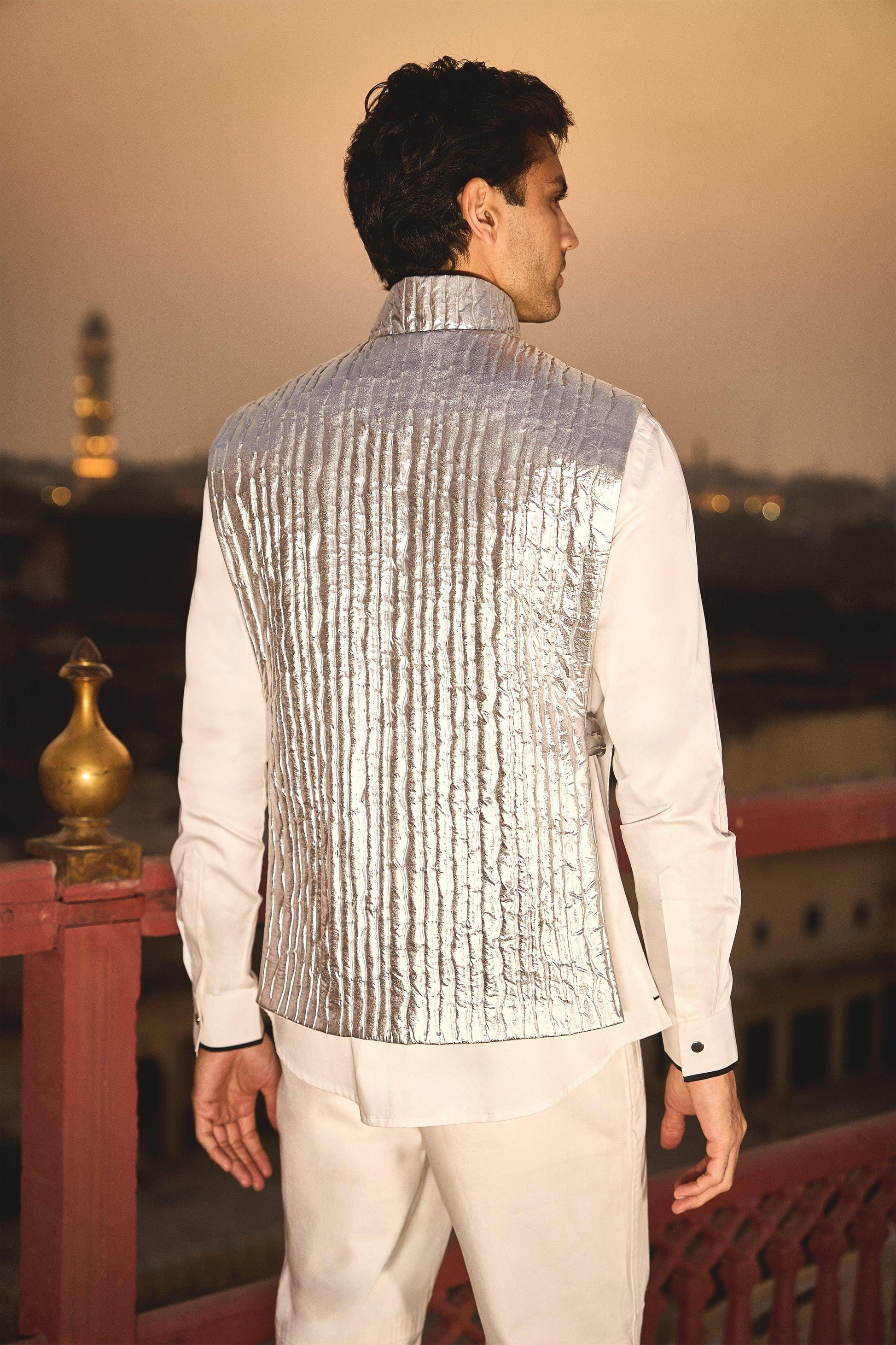 FOIL QUILTED GILET - dash and dot