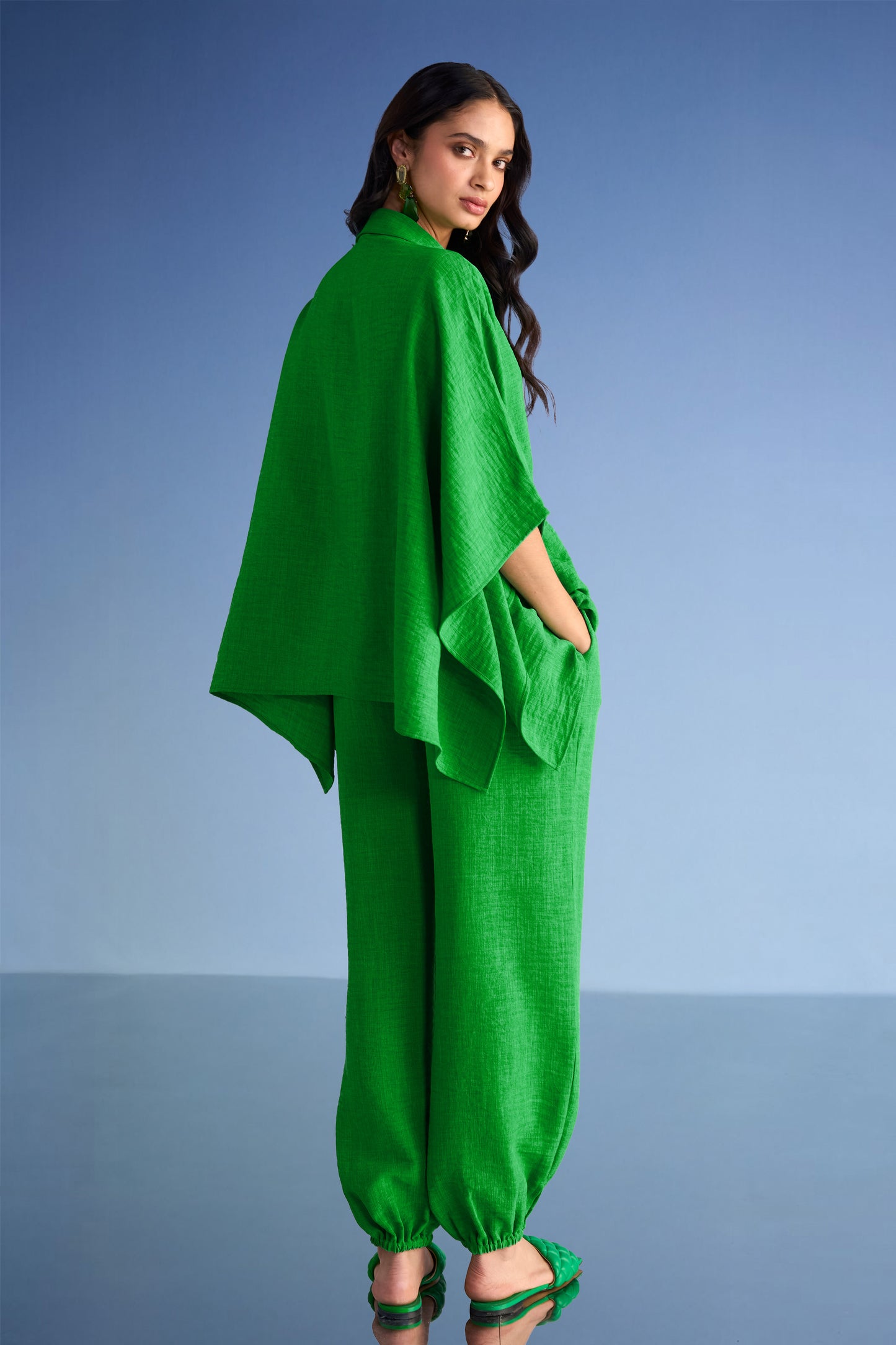 LINEN-TEXTURED KAFTAN SHIRT