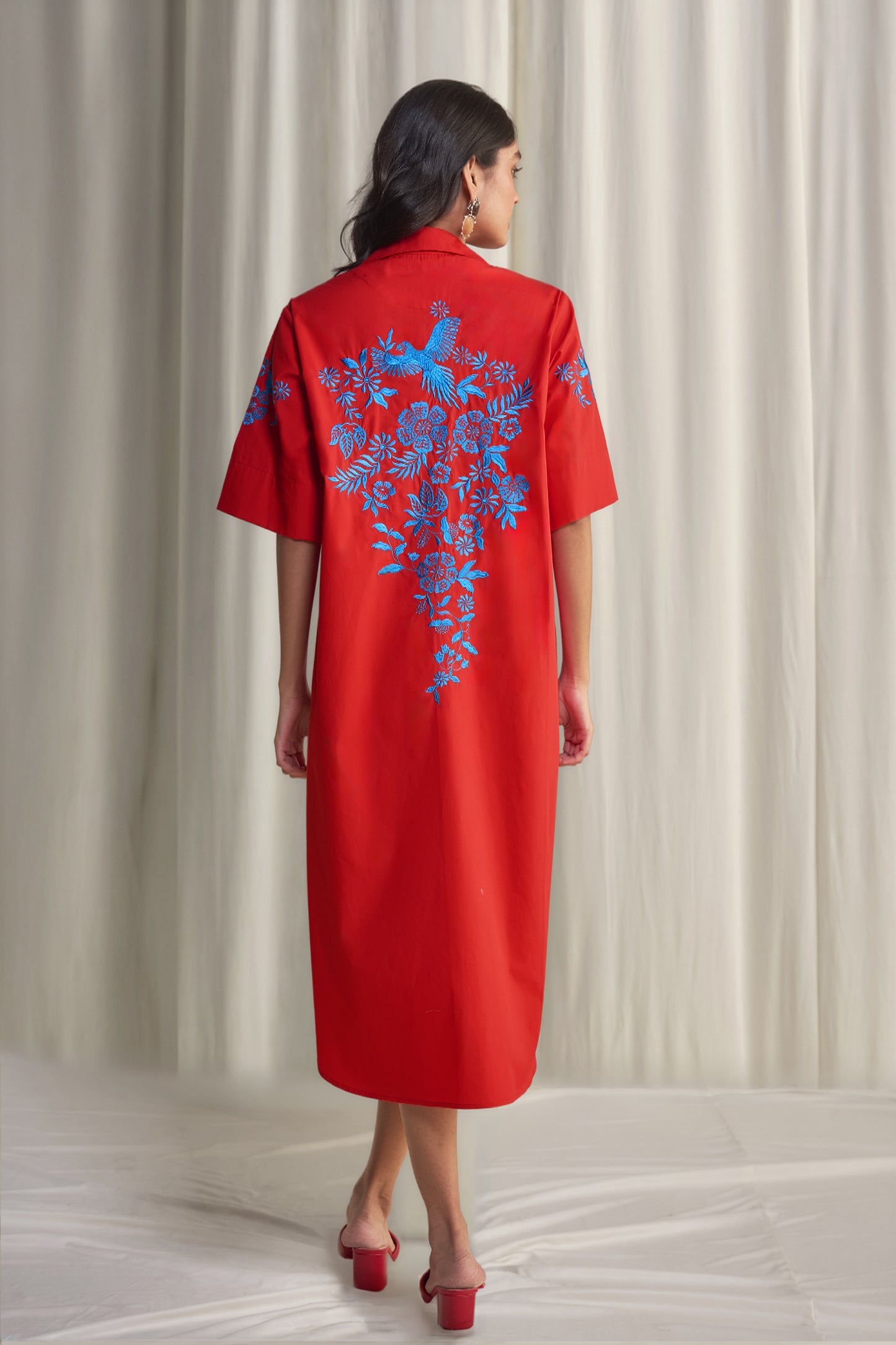 PLACEMENT EMBROIDERED SHIRT DRESS