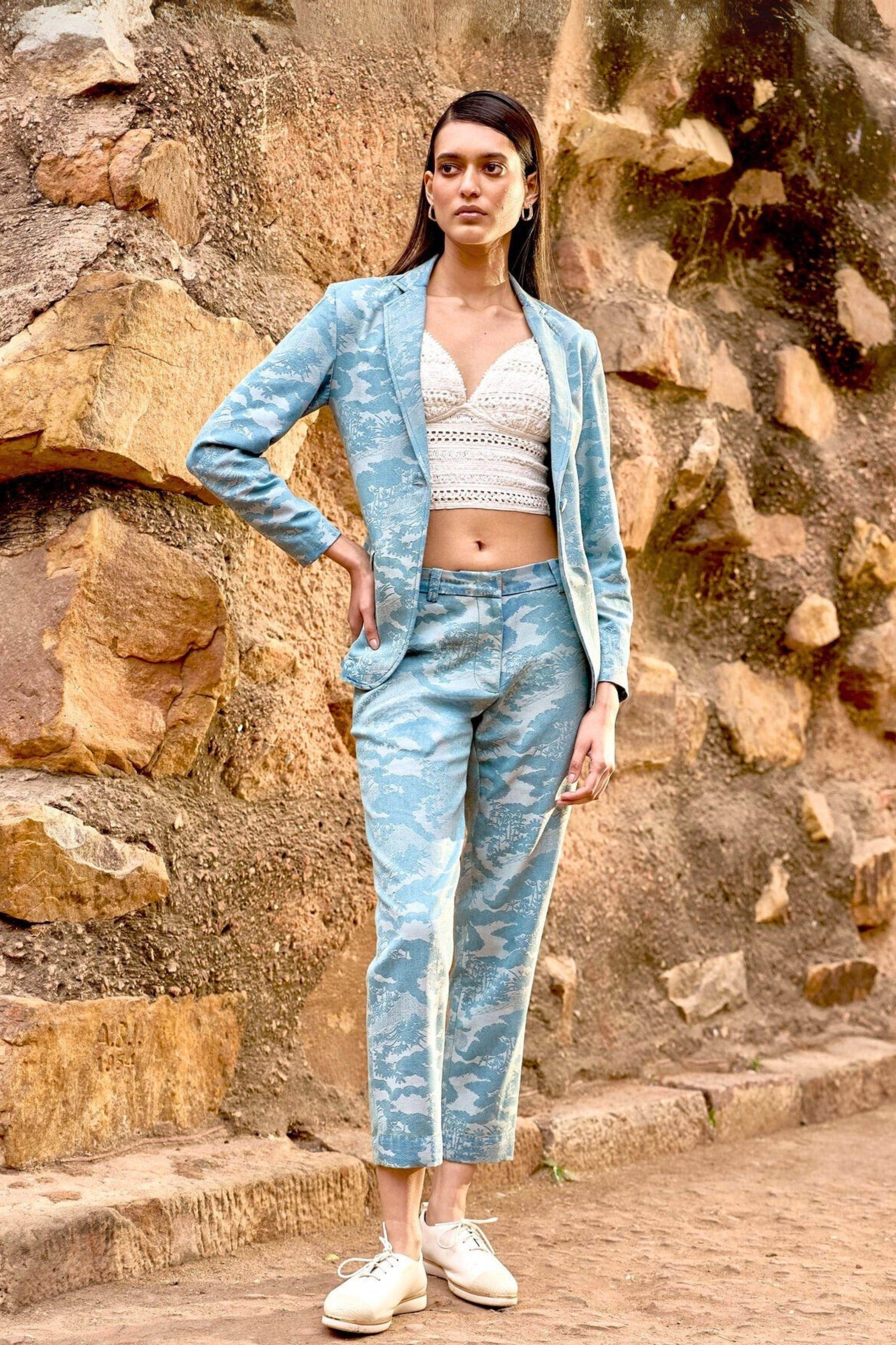 INDIGO JACQUARD BLAZER - dash and dot