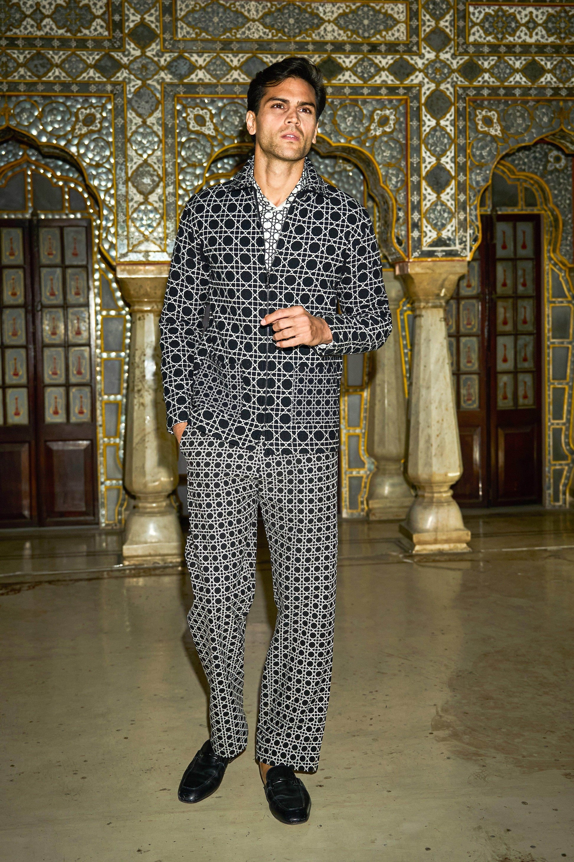 RATTAN EMBROIDERED TROUSER - dash and dot