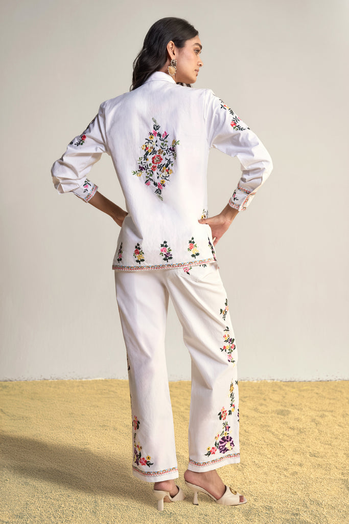PLACEMENT FLORAL EMBROIDERED POPLIN SHIRT dash and dot