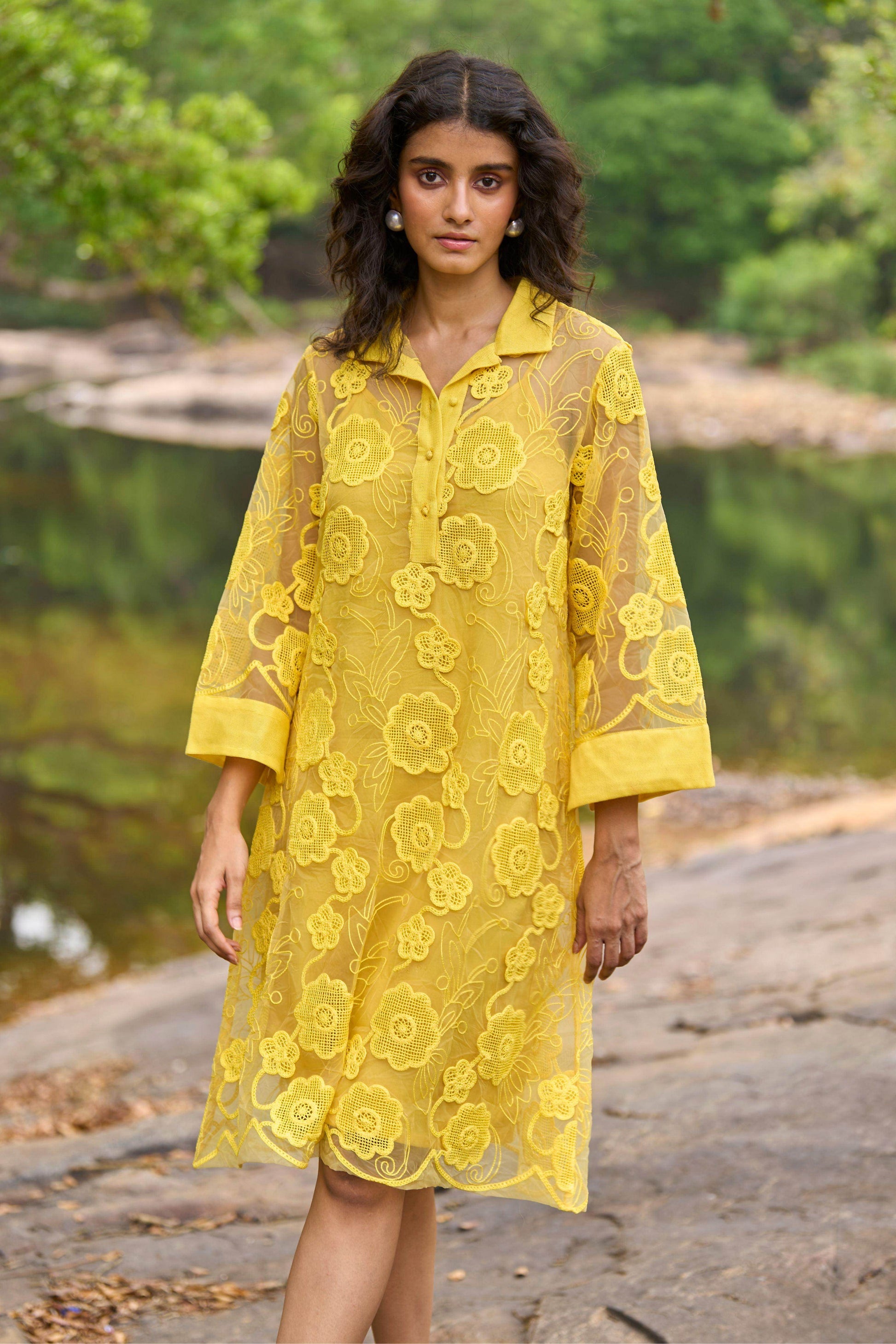 YELLOW LACE DRESS - dash and dot