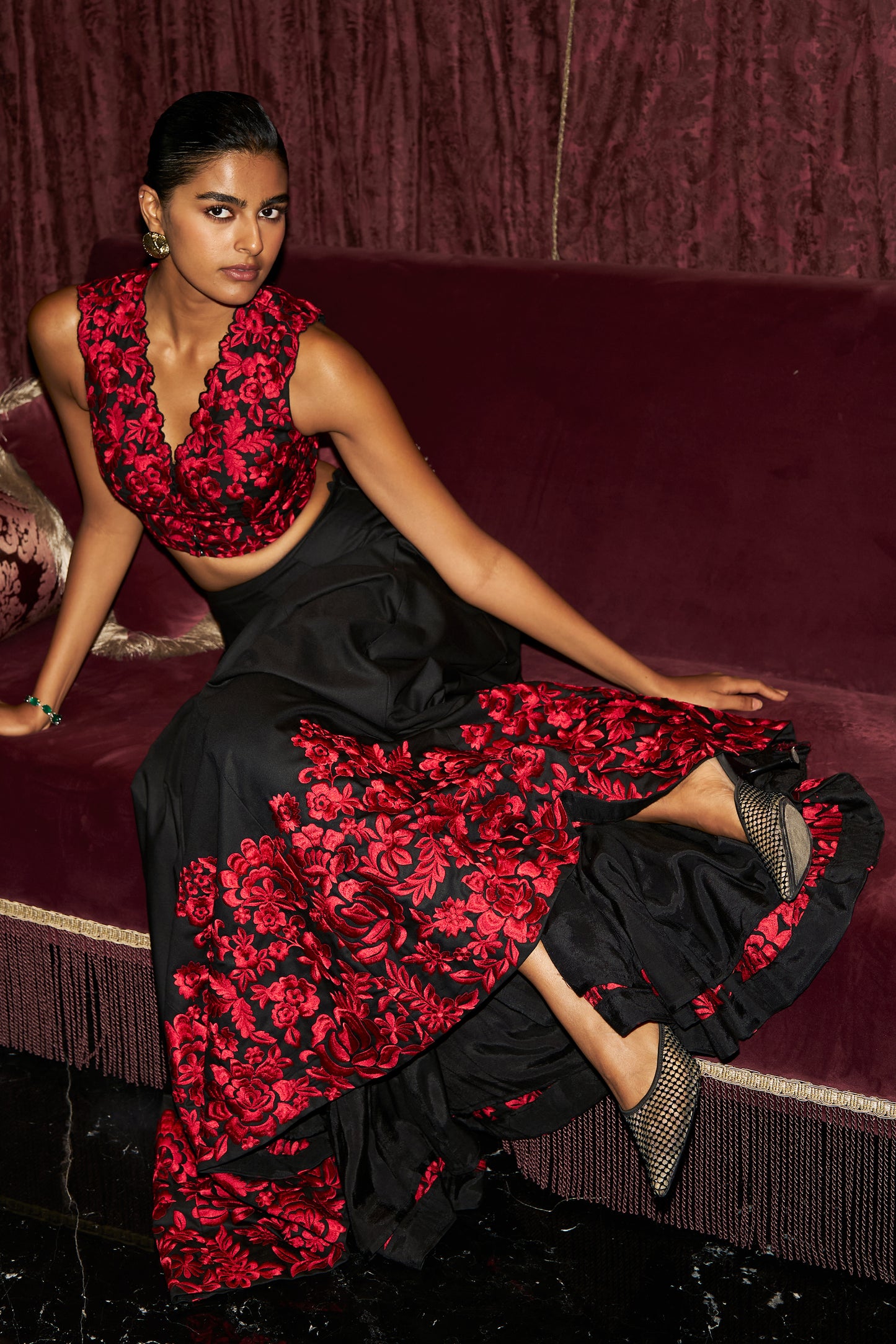 EMBROIDERED HEM FLARED SKIRT