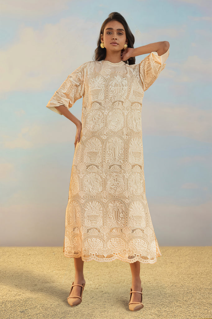 CUTWORK EMBROIDERED SCALLOPED MAXI dash and dot