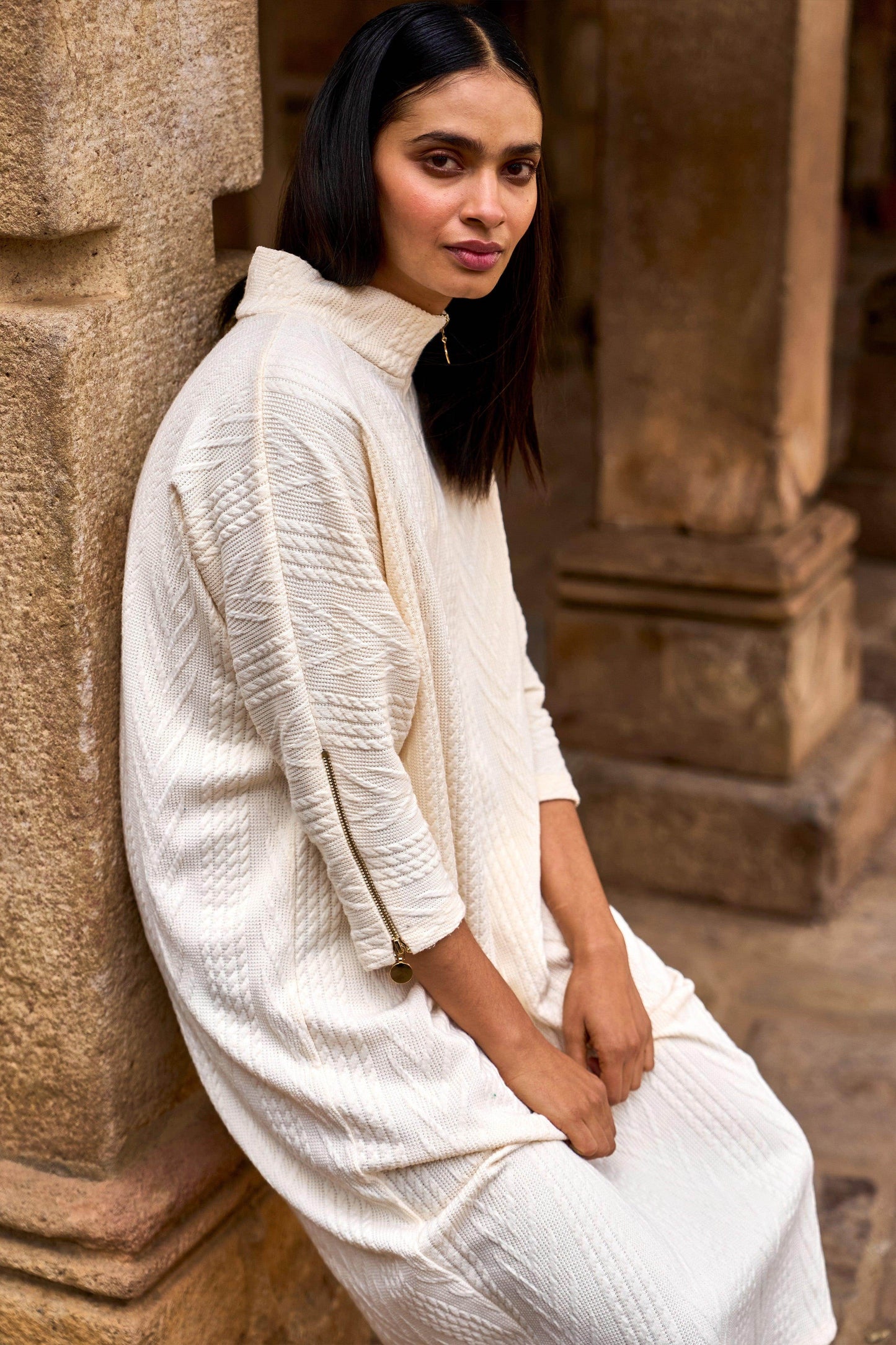 IVORY KNIT MIDI - dash and dot