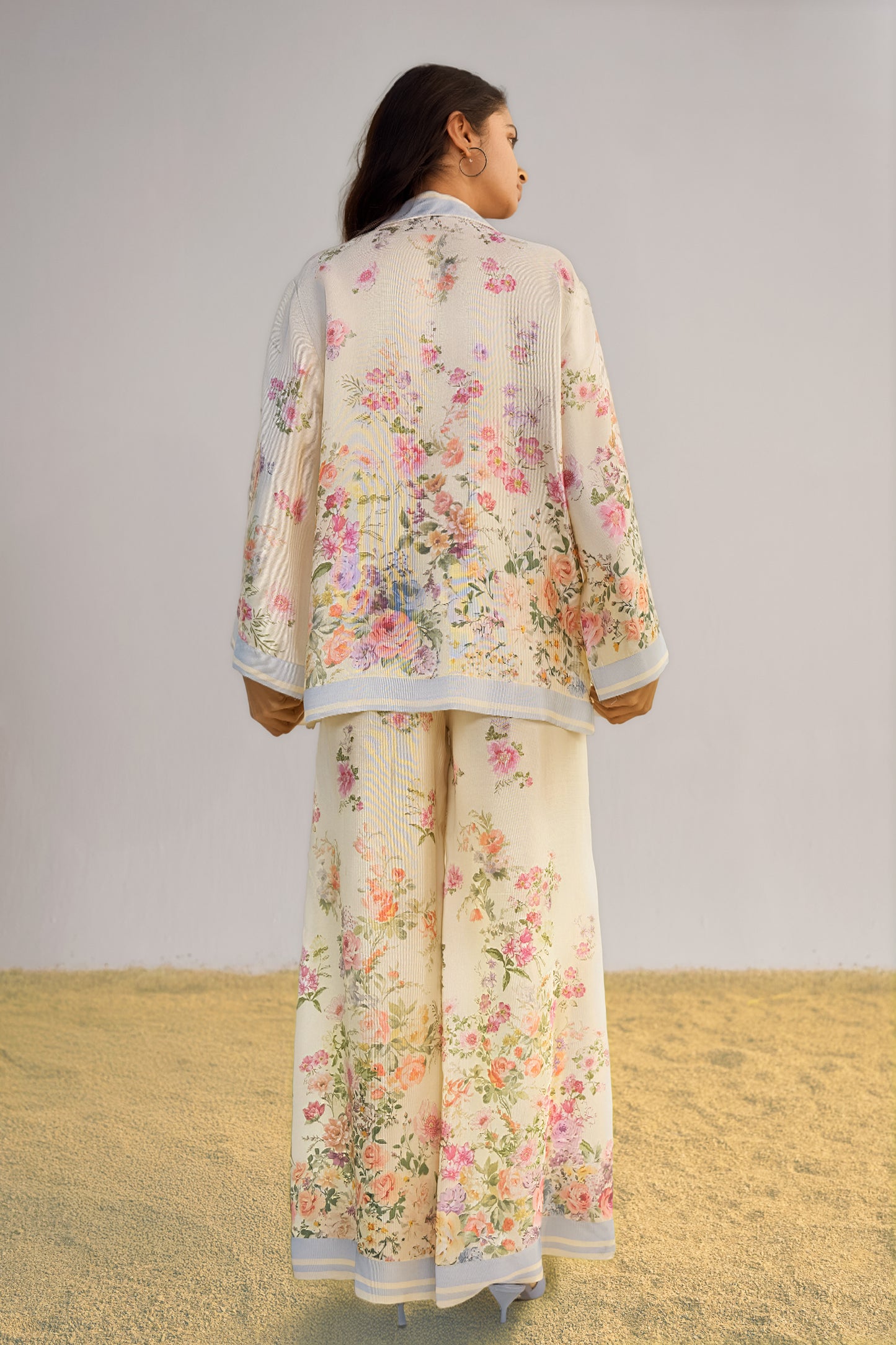 PASTEL FLORAL PRINT SHIRT & SCARF