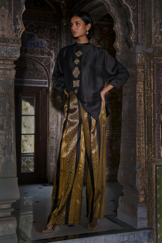 EMBROIDERED MOTIF BOXY SHIRT & BENARES BROCADE STRIPED PANT dash and dot