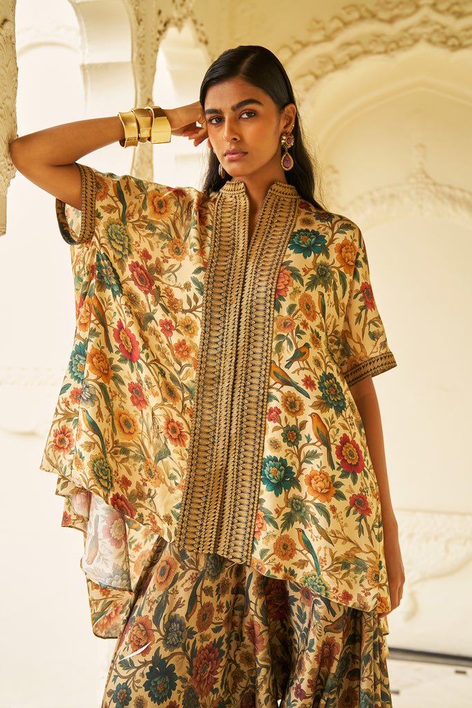 DORI EMBROIDERED PRINTED TOP dash and dot