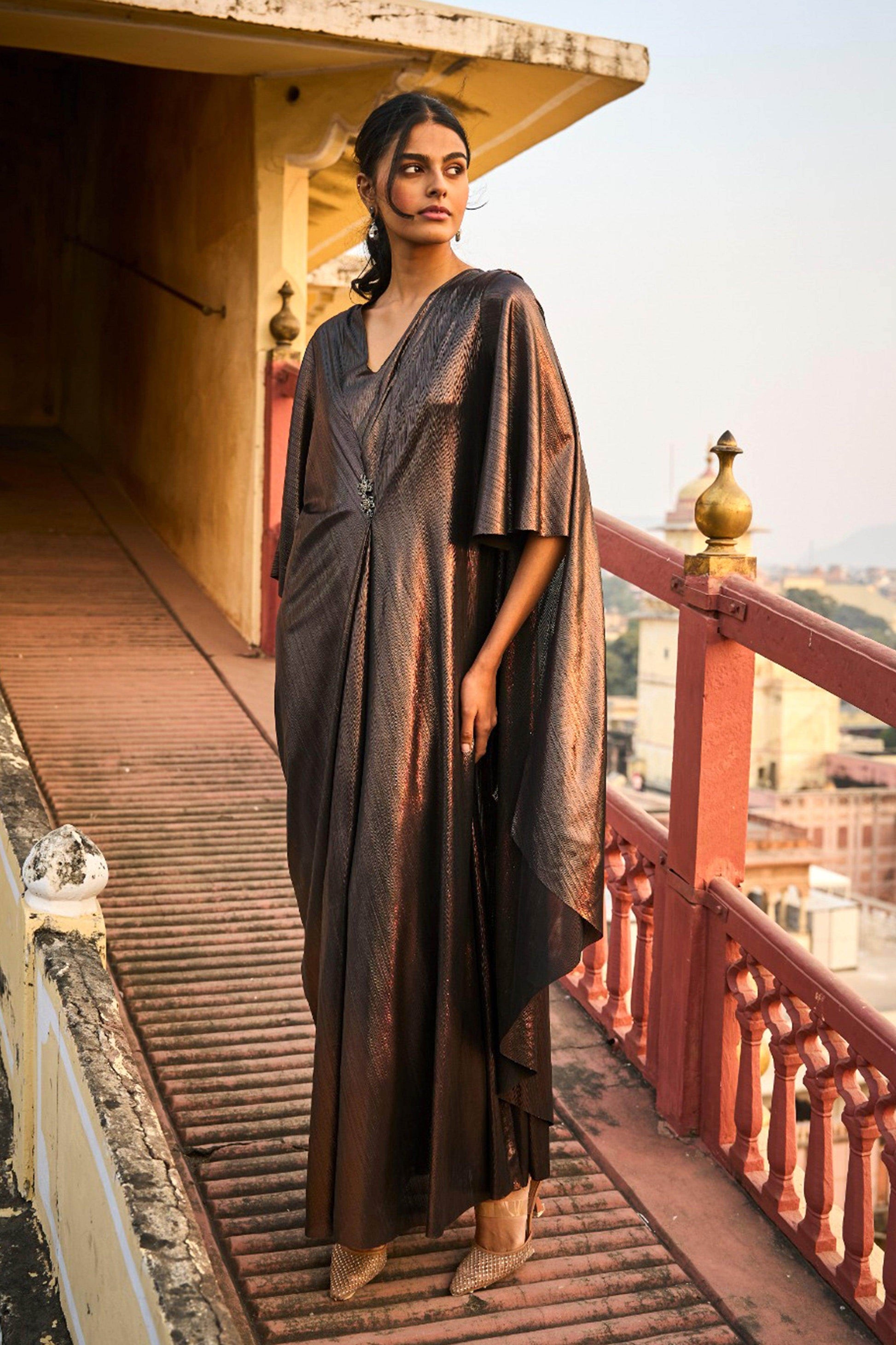 SARI DRAPE KAFTAN - dash and dot