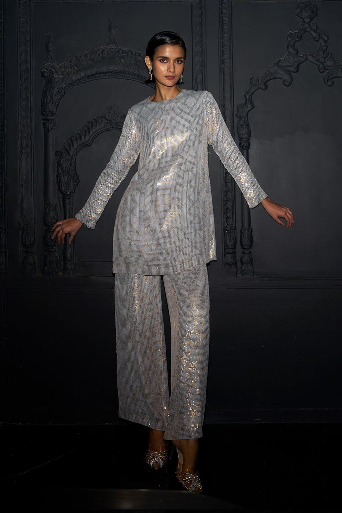 PASTEL SEQUIN EMBROIDERED TOP dash and dot