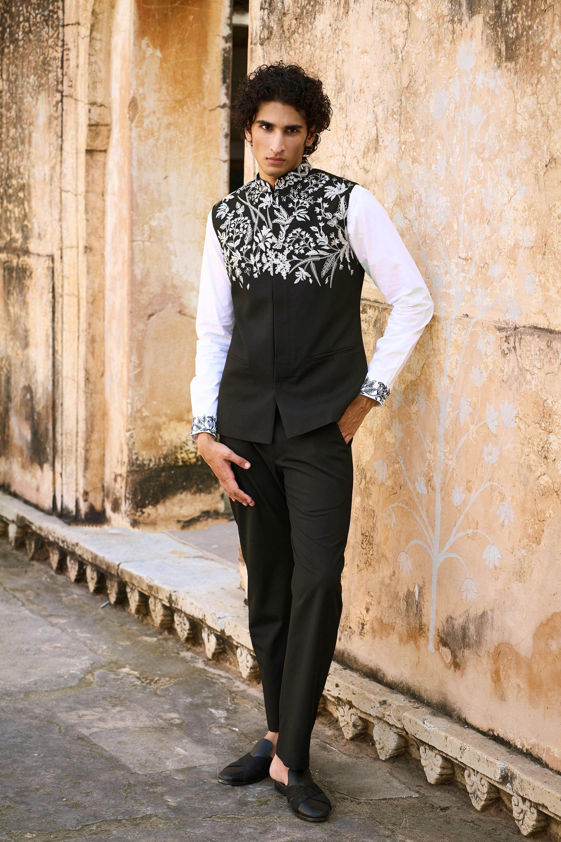 EMBROIDERED BANDI AND STRAIGHT PANT - dash and dot