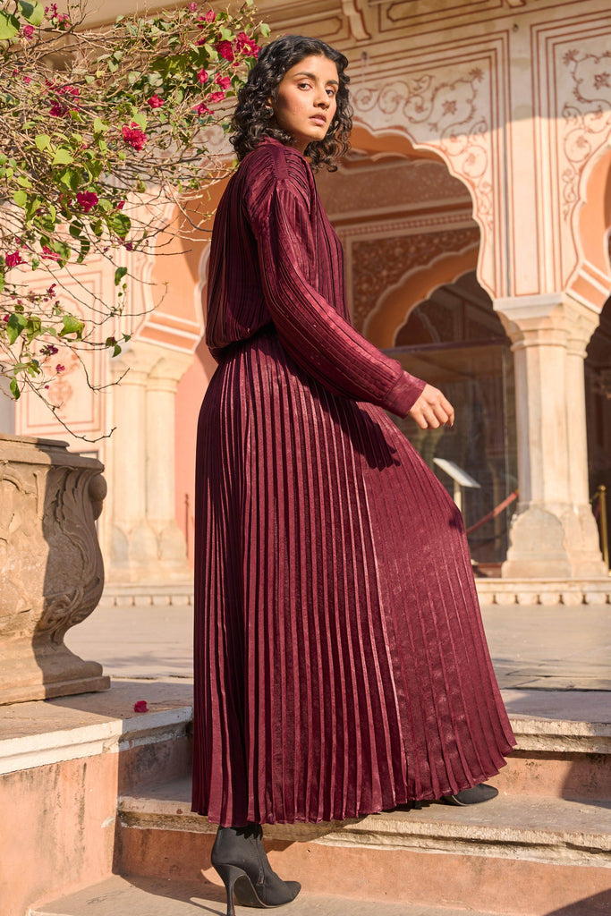 BURGUNDY PLEATED SKIRT - dash and dot dash and dot