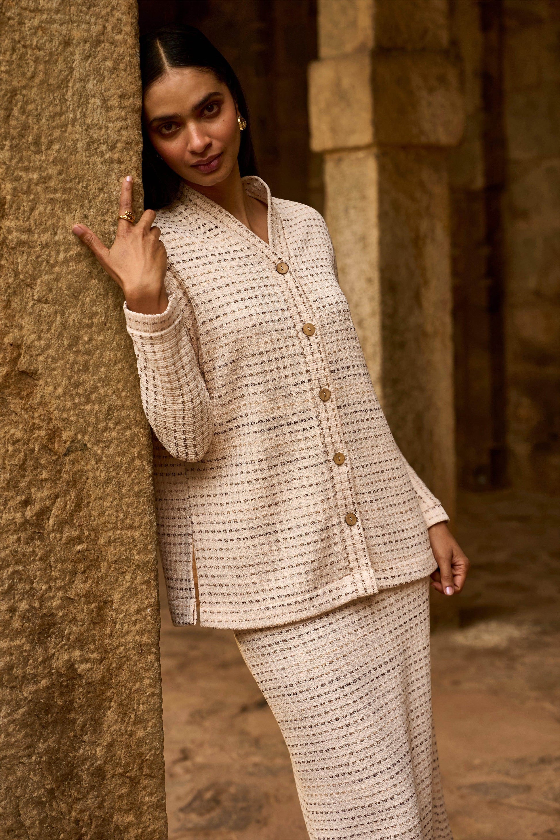 TEXTURED KNIT TOP - dash and dot