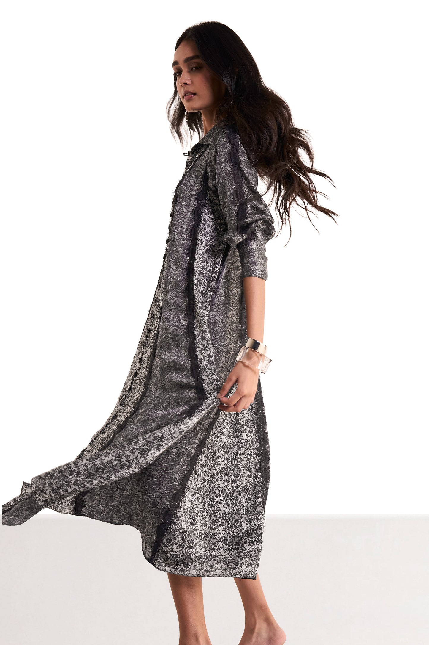 MONOCHROME PRINTED LACE MIDI