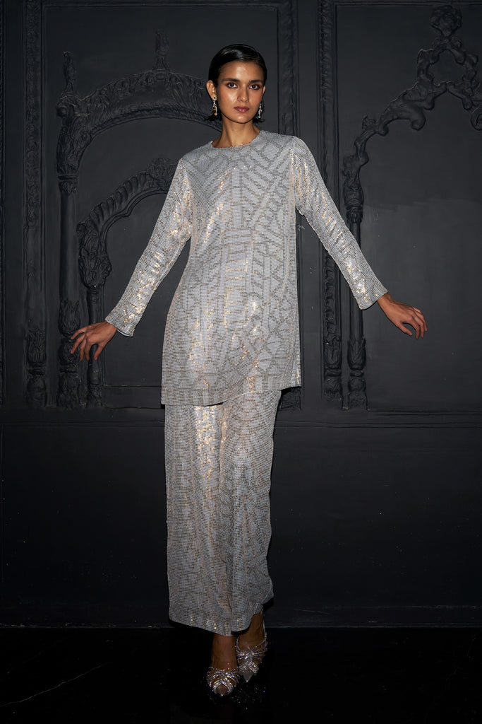 PASTEL SEQUIN EMBROIDERED TOP dash and dot