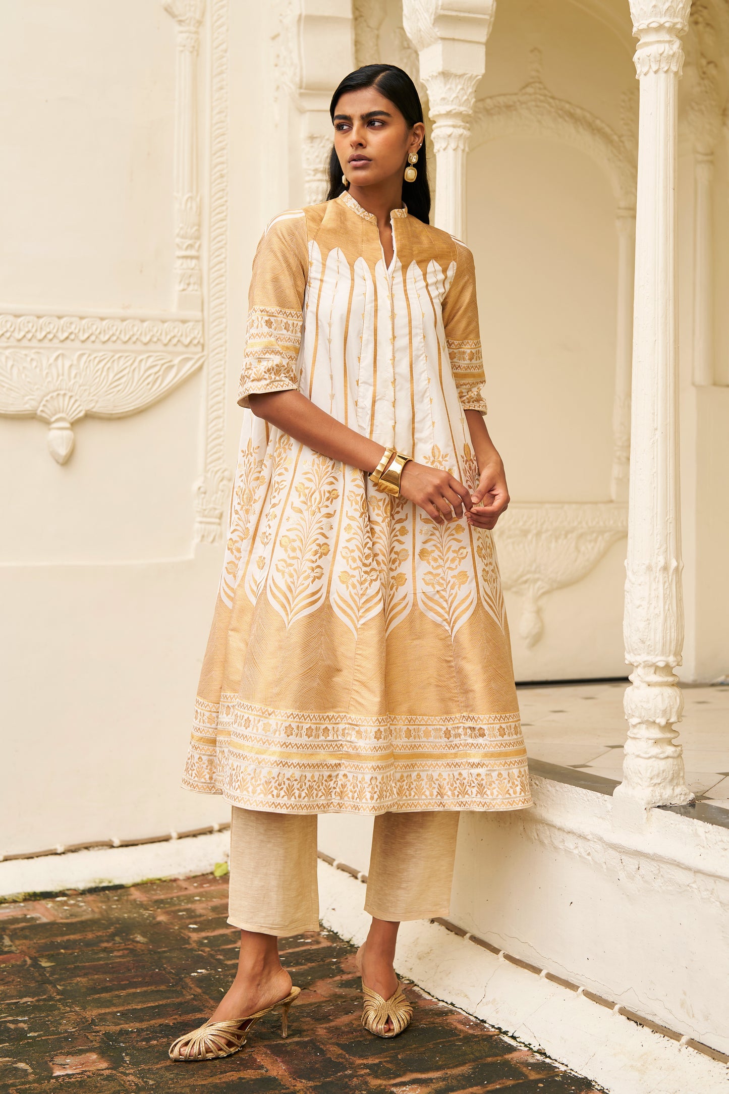 BENARES SILK BROCADE JACKET AND LINEN PANT