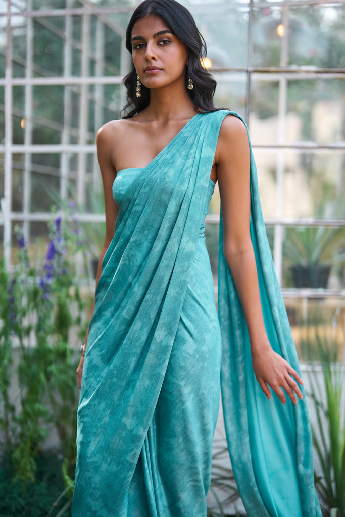 SARI DRAPE GOWN dash and dot