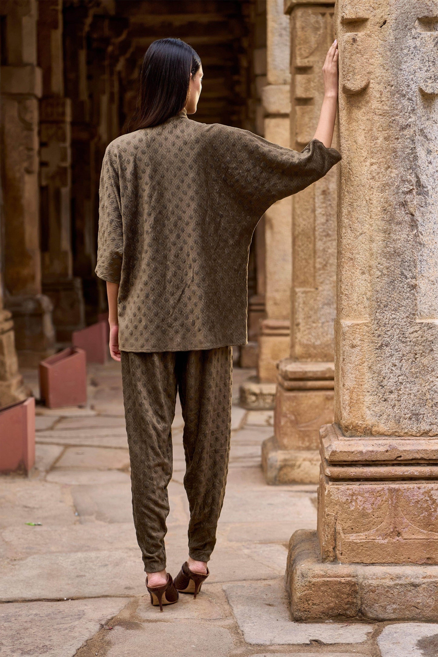 TEXTURED KNIT SUEDED PANT - dash and dot