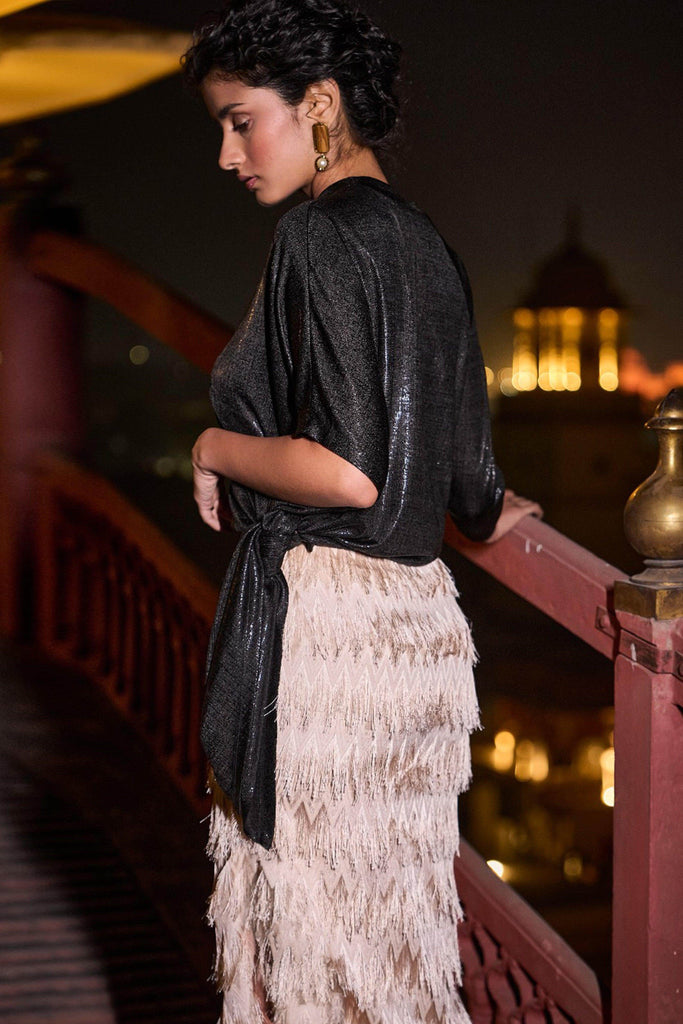 SIDE KNOT FOILED TOP - dash and dot dash and dot