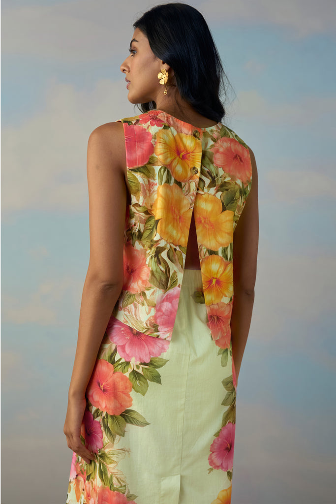 LINEN TULIP BACK PLACED FLORAL TOP dash and dot