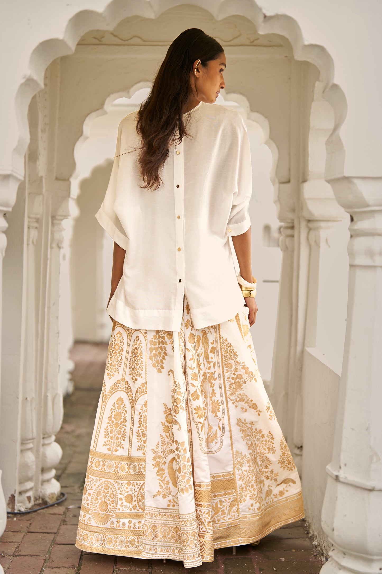 EMBROIDERED MOTIF BOXY SHIRT