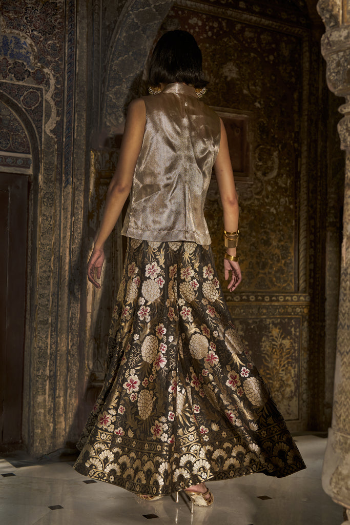 BENARES BROCADE SLEEVELESS SHIRT dash and dot