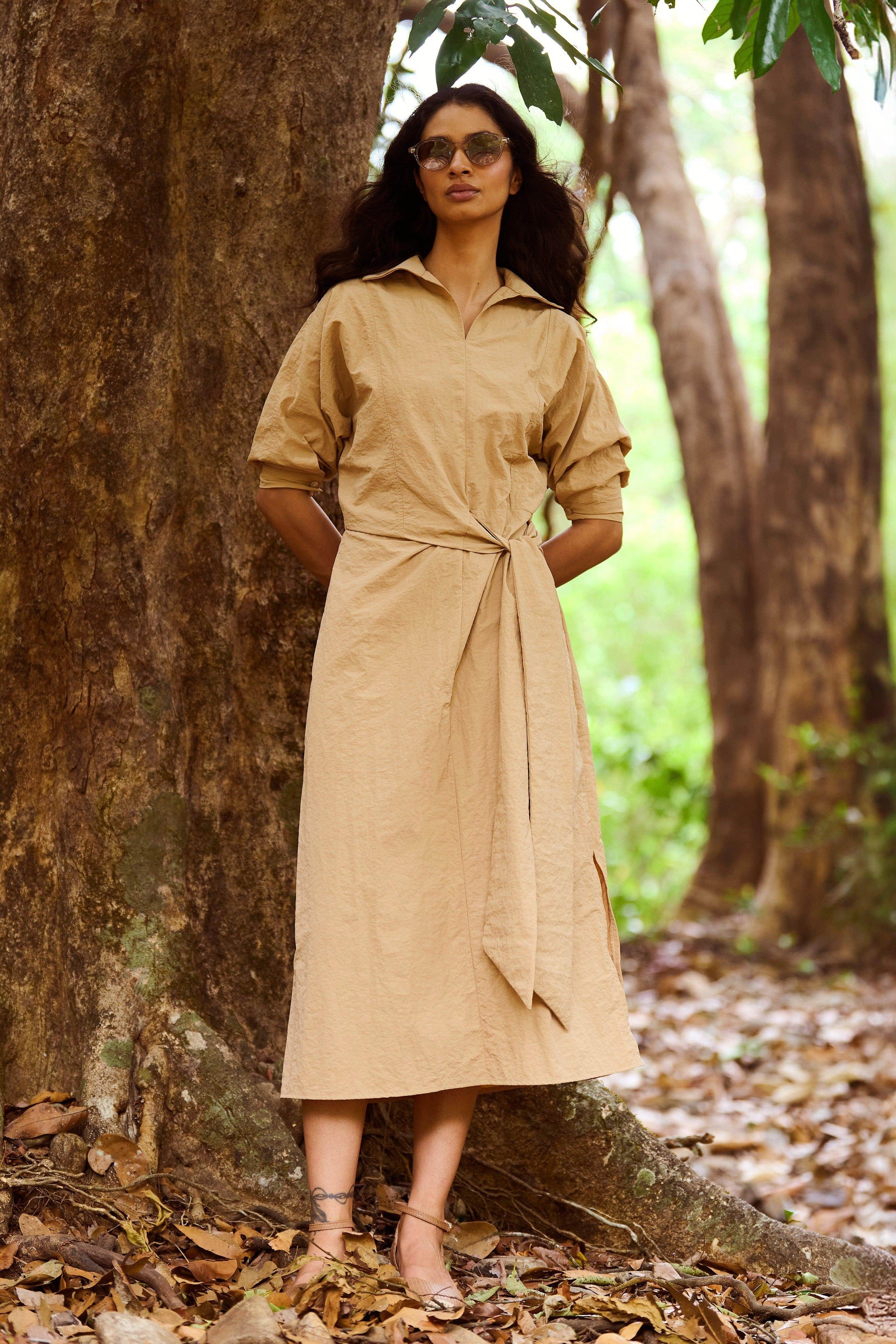 SIDE TIE MIDI - dash and dot