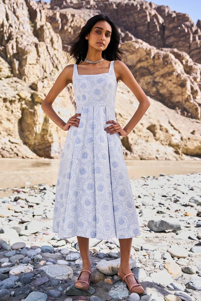 FLORAL FLARED MIDI dash and dot