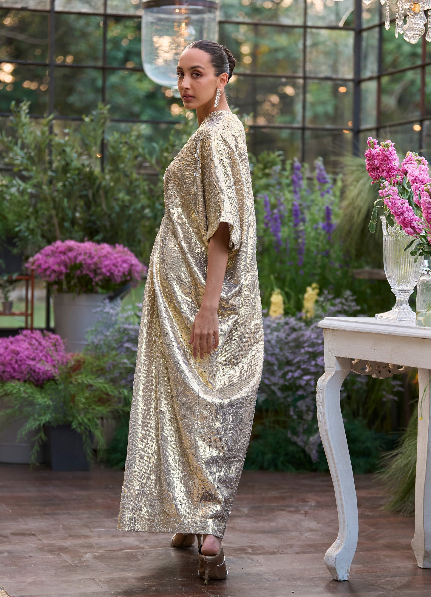 CUTWORK LAMÉ KAFTAN