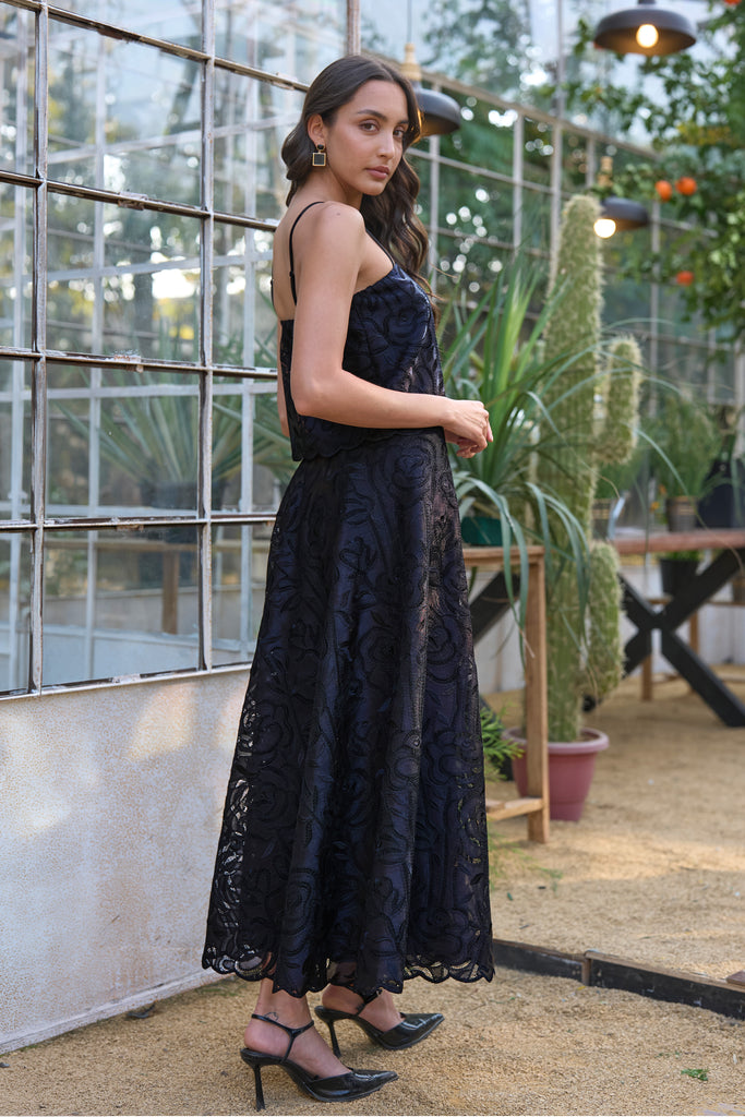 LACE FLARED MIDI SKIRT dash and dot