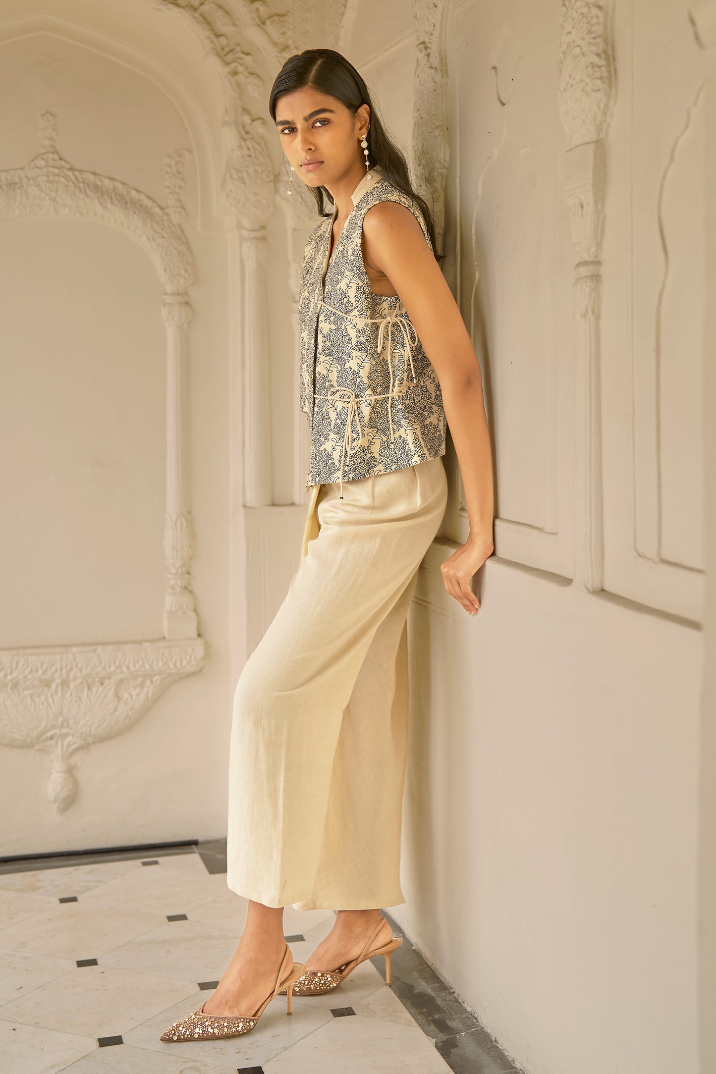 LINEN EMBROIDERED WAISTCOAT SET