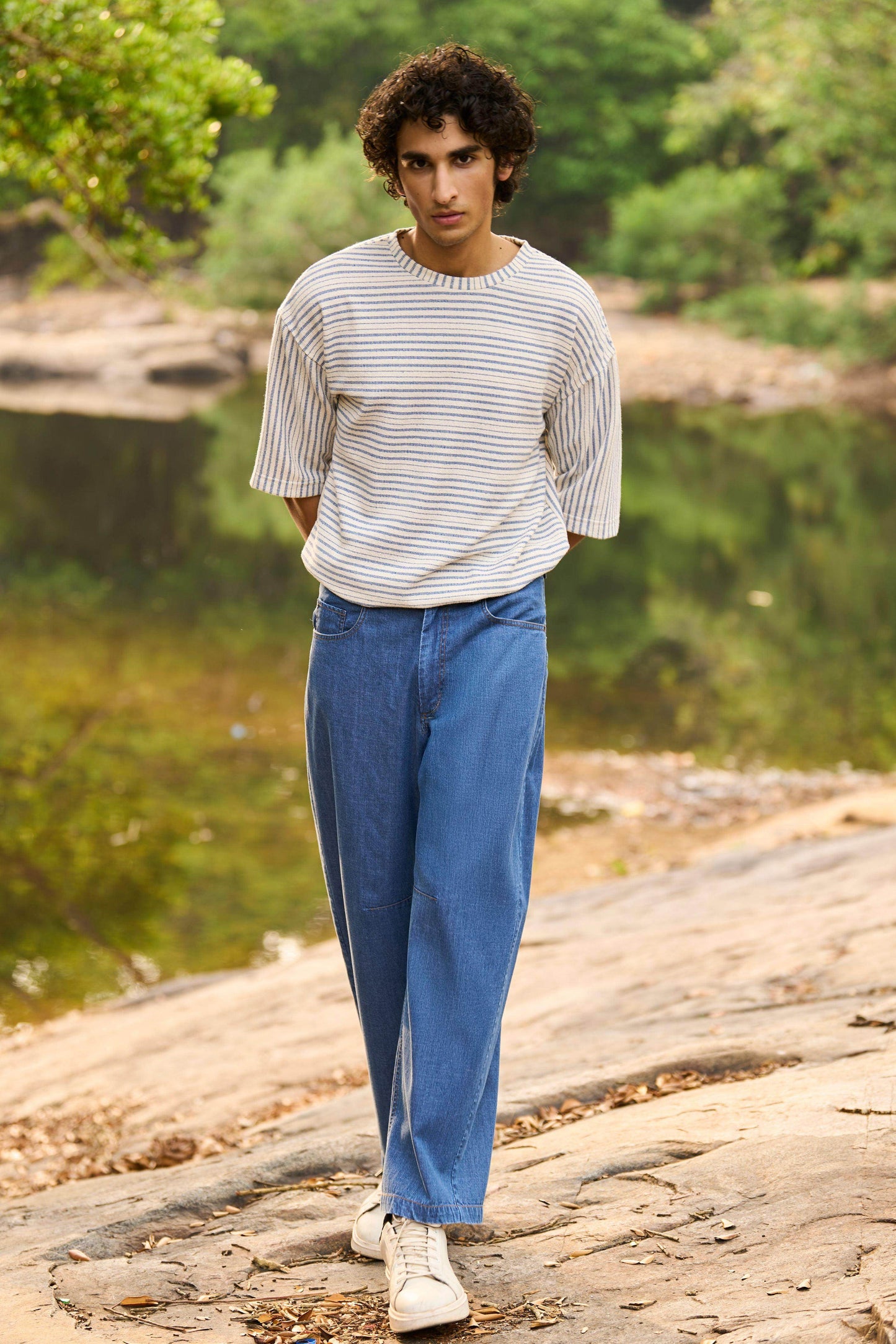 TEXTURED STRIPE TEE - dash and dot