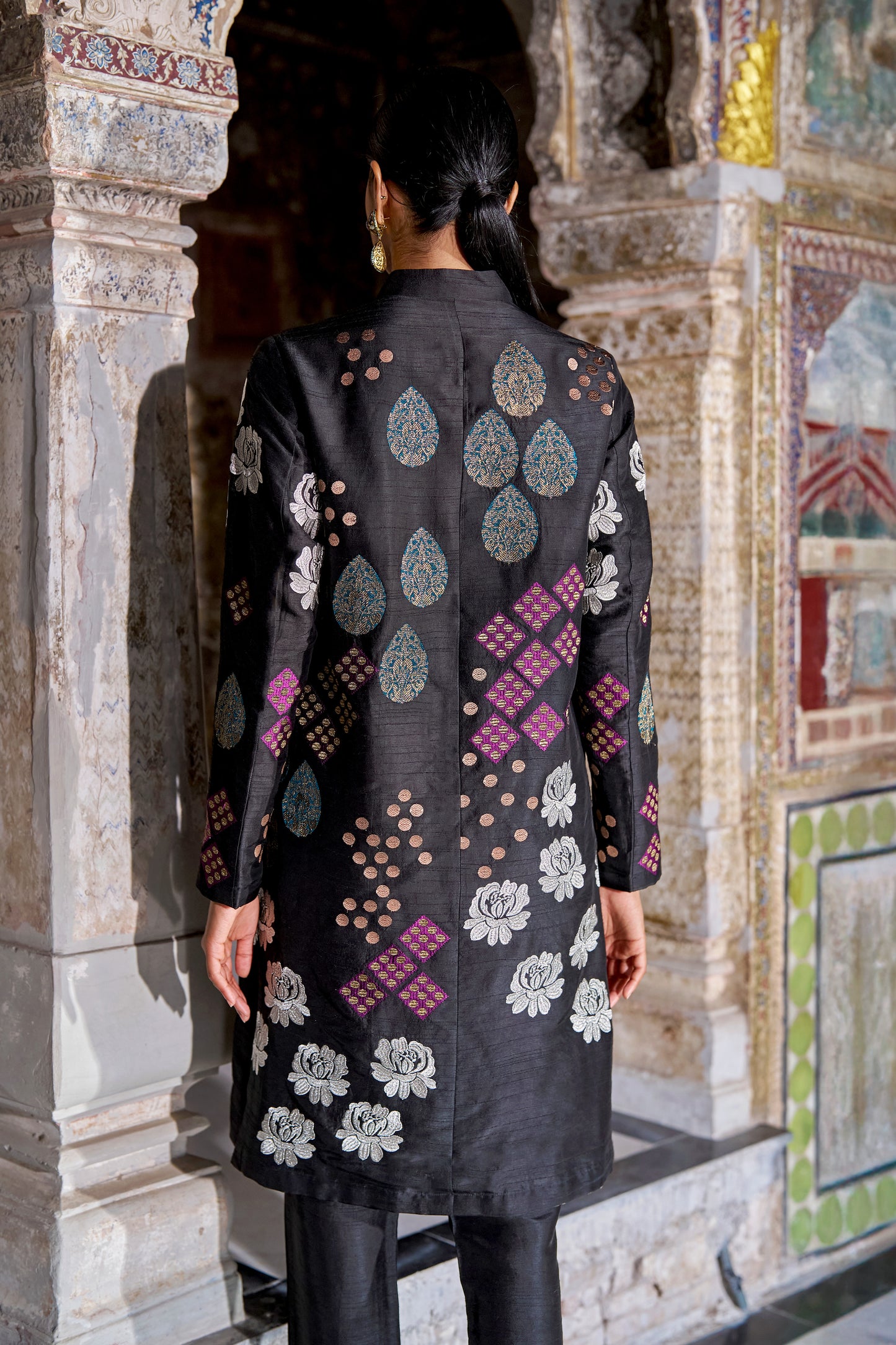 BROCADE EMBROIDERED SET