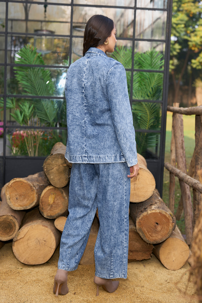 WASHED DENIM JACKET, BRALETTE & STRAIGHT-CUT PANT dash and dot