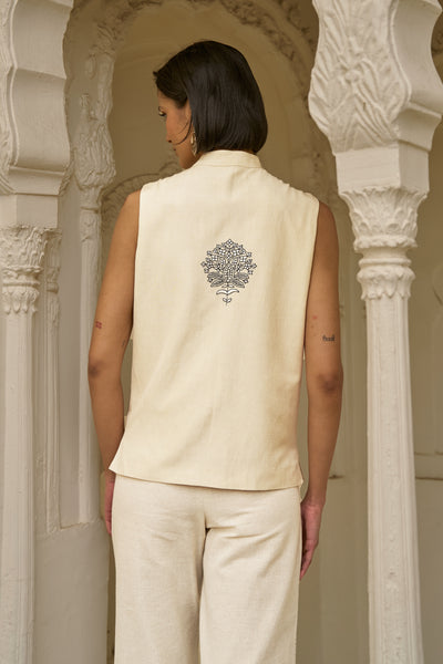 LINEN EMBROIDERED TOP