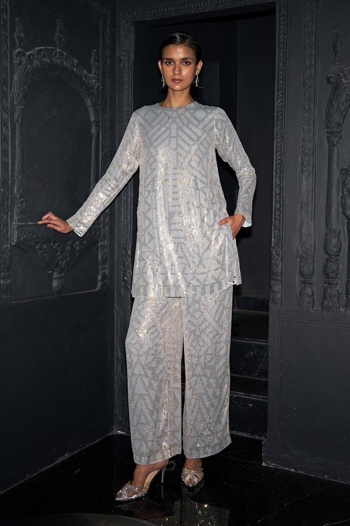 PASTEL SEQUIN EMBROIDERED TOP dash and dot