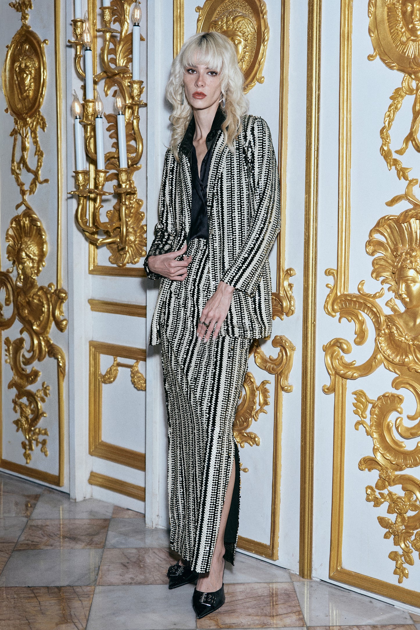 TEXTURED SEQUIN STRIPE SKIRT