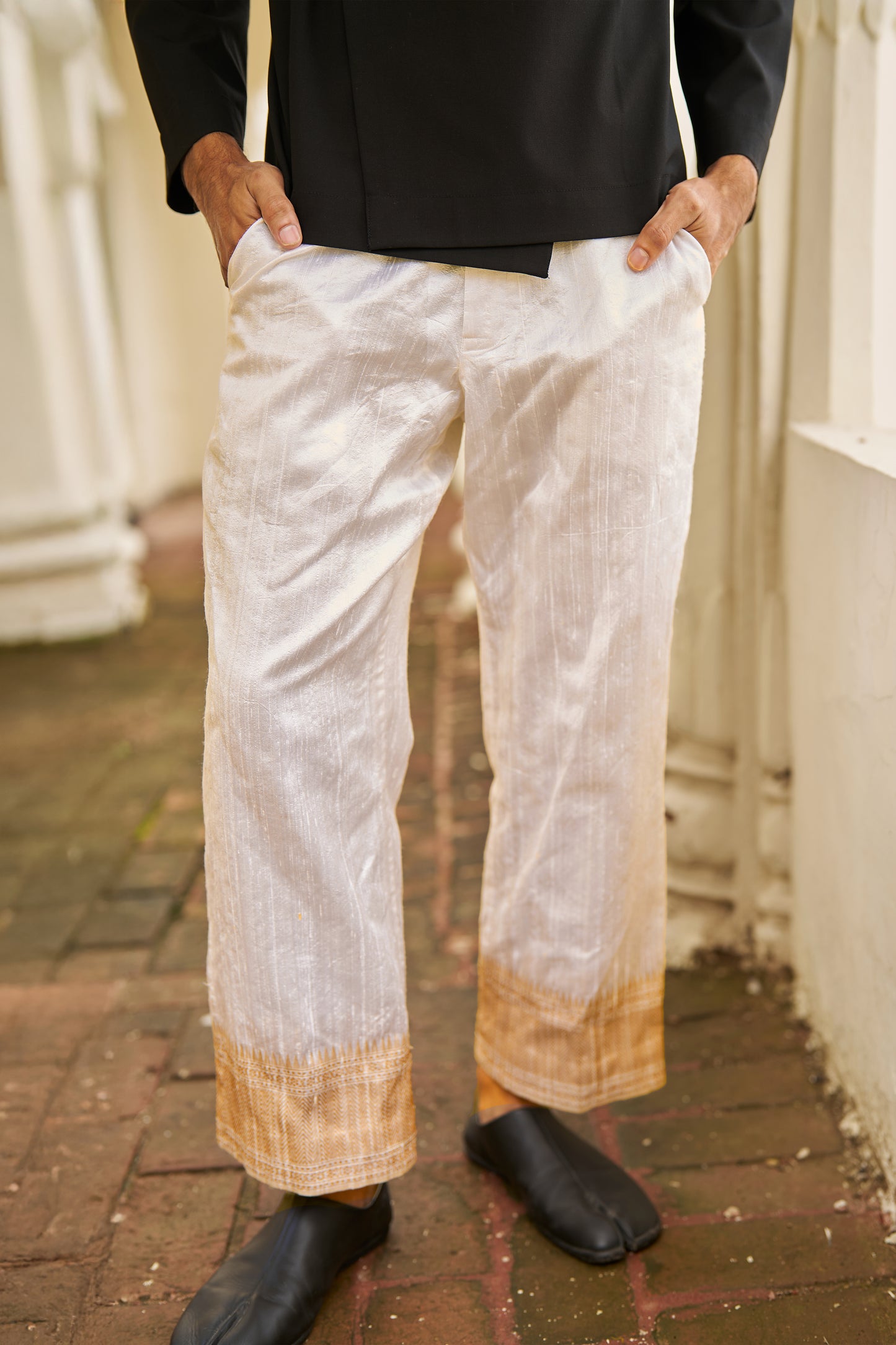 BENARES SILK BROCADE BORDER PANTS