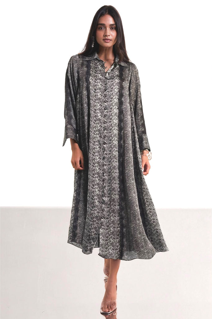 MONOCHROME PRINTED LACE MIDI dash and dot