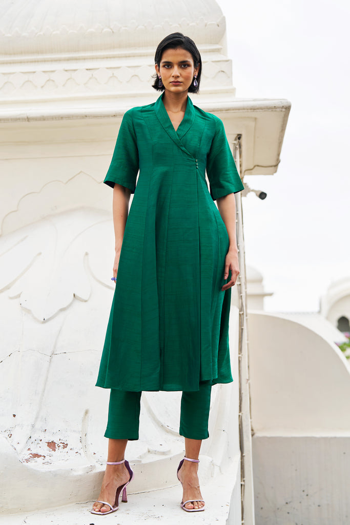 TEXTURED LONGLINE SIDE-BUTTON TOP dash and dot