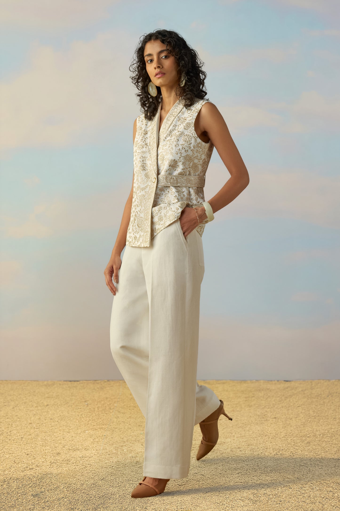 LINEN EMBROIDERED WAISTCOAT & STRAIGHT-CUT PANT SET