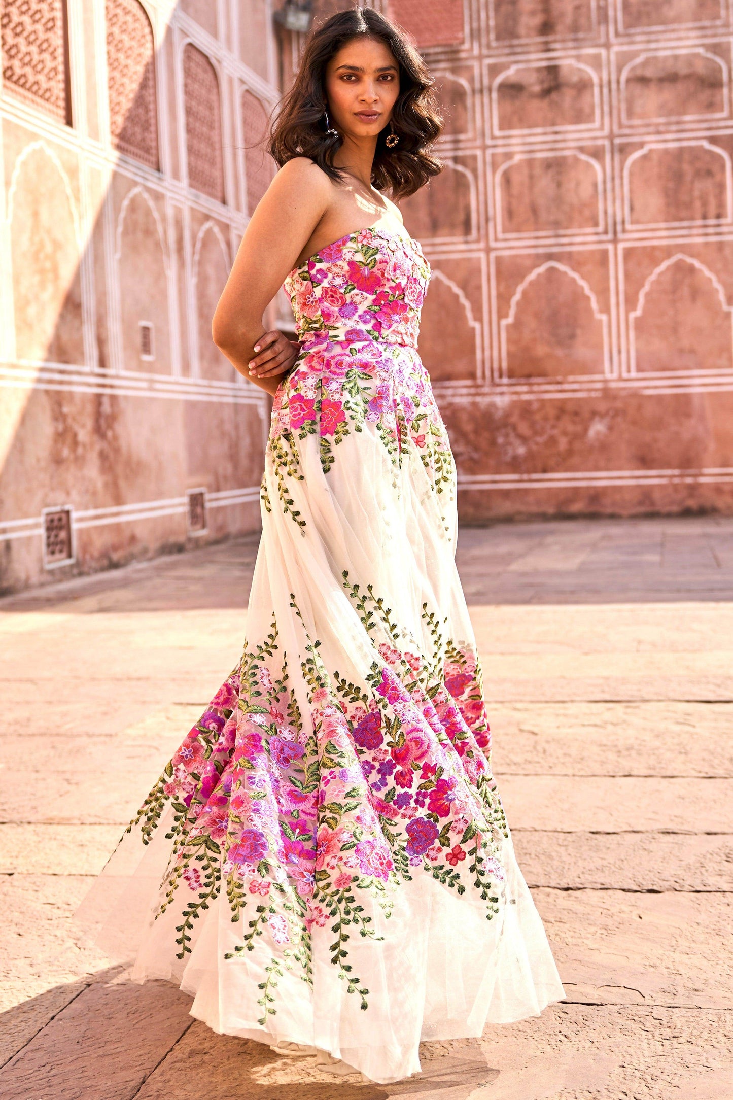 3D FLORAL GOWN - dash and dot