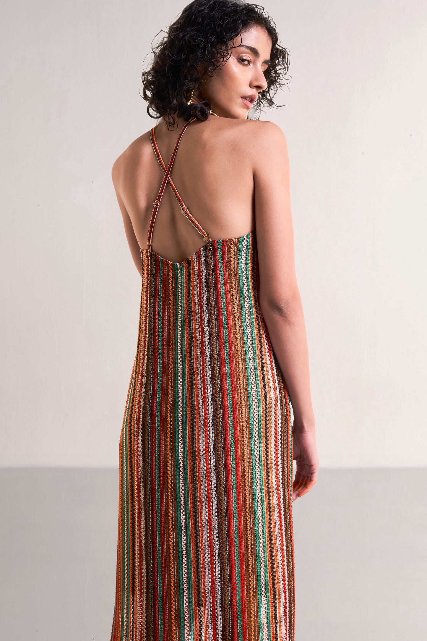 HALTER NECK FRINGE KNIT DRESS